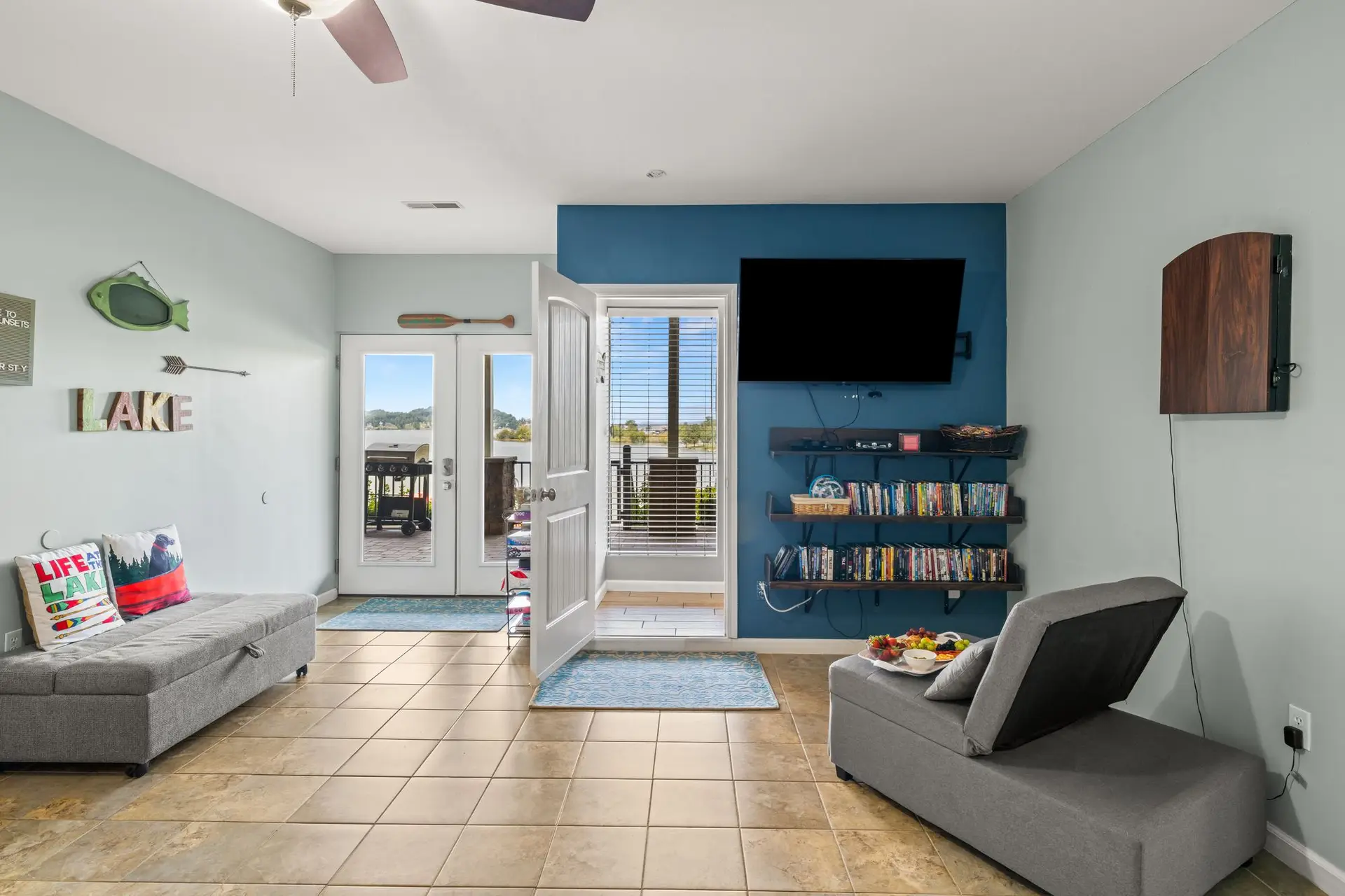The lower-level rec room and common area at Fort Sunsets